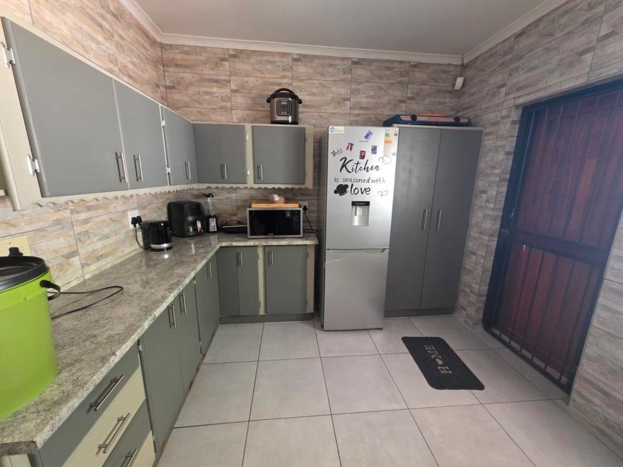 3 Bedroom Property for Sale in Sasolburg Ext 11 Free State